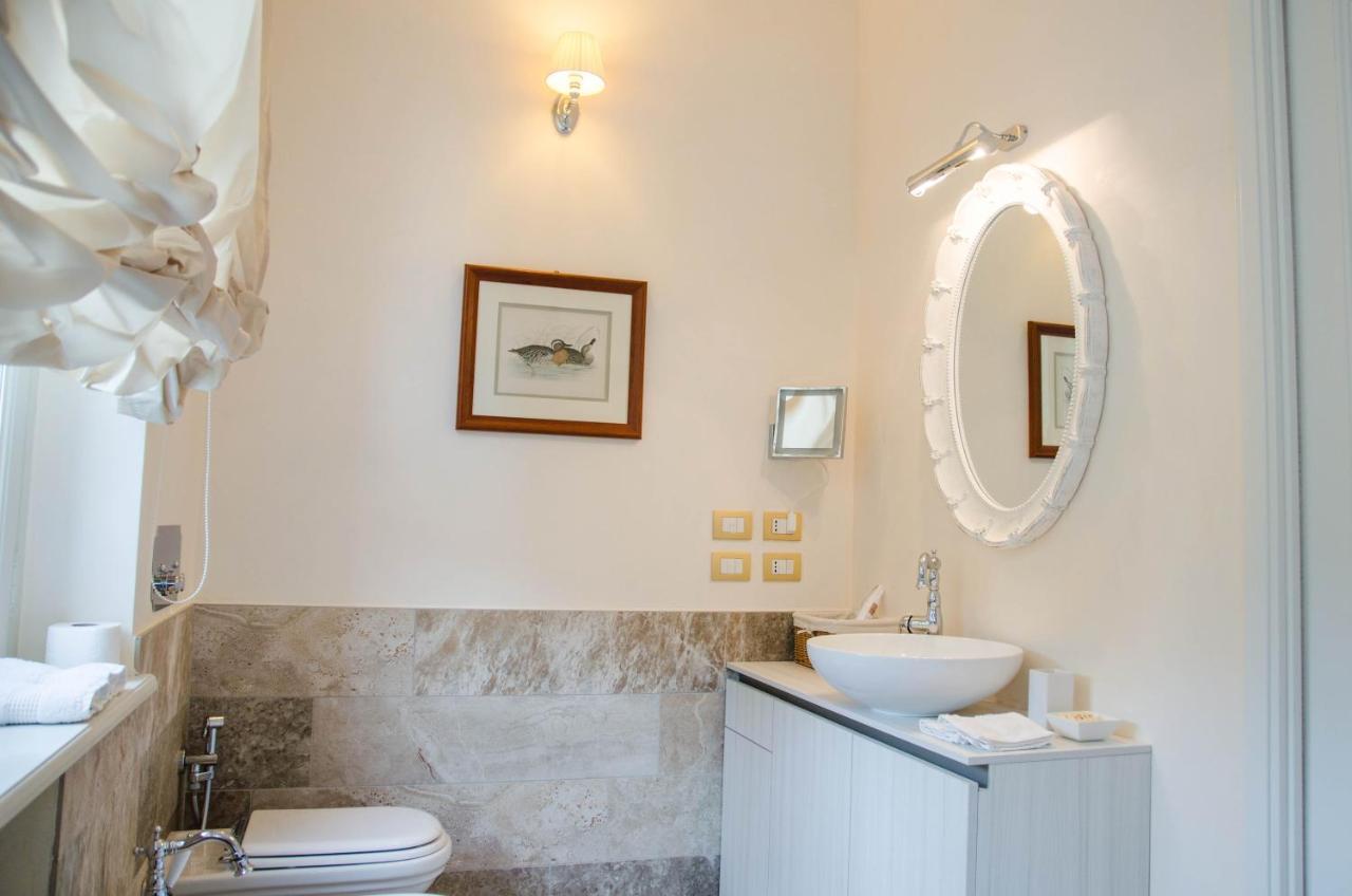 Villa Chiara B&B Biandronno Buitenkant foto